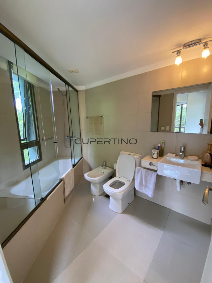 Apartamento ID.2423 - Venta 1 dormitorio edificio unique con  servicios piscina garaje