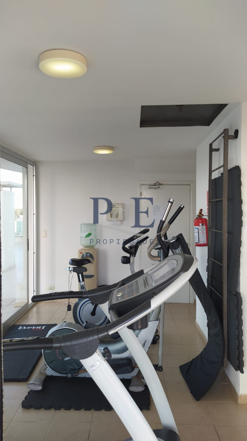 Venta Apartamento 3 Dormitorios mas dependencia playa Brava - Imagen 11