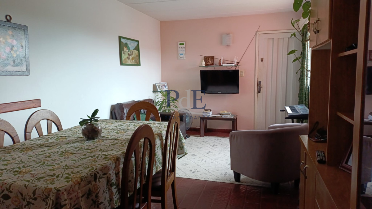 Vendo apartamento B9 4 dormitorios oportunidad - Imagen 1