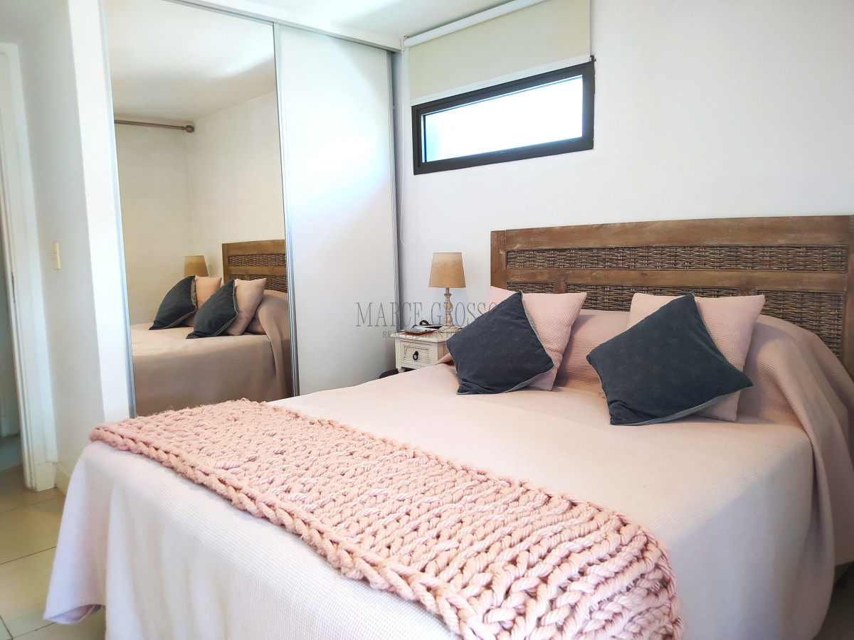 Apartamento ID.35 - Venta Apartamento 2 Dormitorios garaje y servicios Edificio Unique