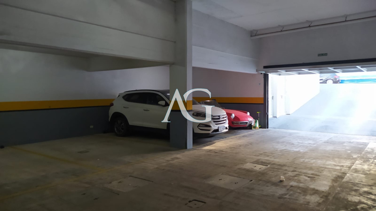 Apartamento ID.1 - Venta Apartamento 3 Dormitorios mas dependencia playa Brava