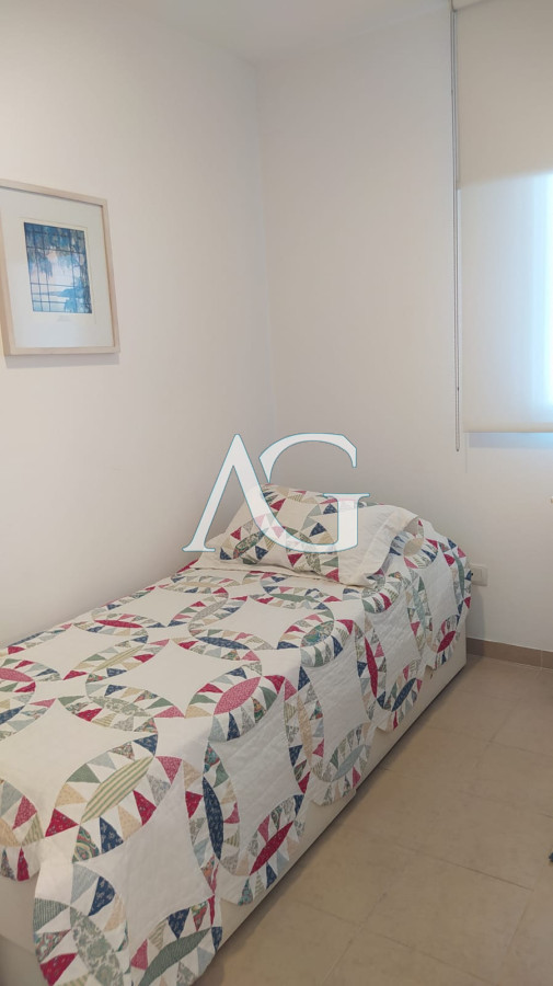 Apartamento ID.1 - Venta Apartamento 3 Dormitorios mas dependencia playa Brava