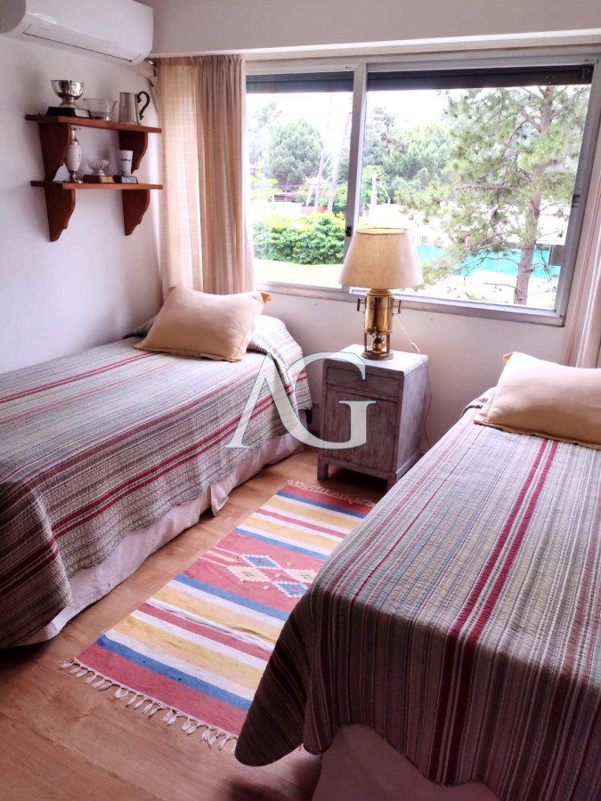 Apartamento ID.133 - Venta apartamento Roosevelt Center 4 dormitorios servicios