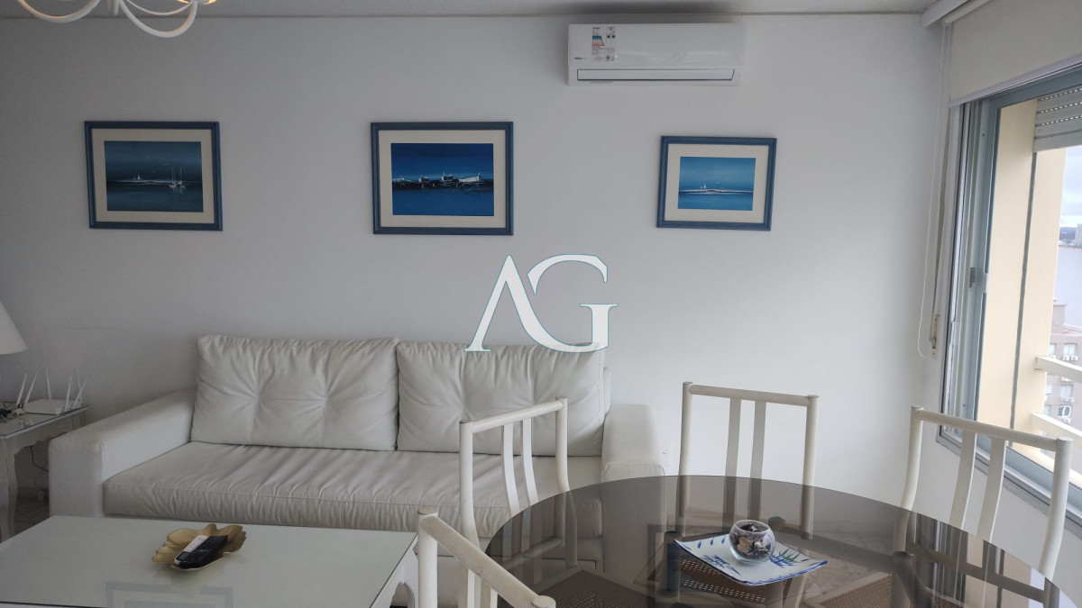Apartamento ID.39 - Venta 2 dormitorios Peninsula, garage
