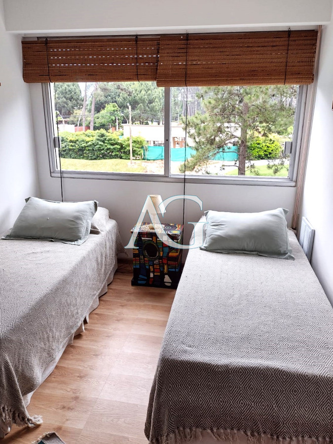 Apartamento ID.133 - Venta apartamento Roosevelt Center 4 dormitorios servicios