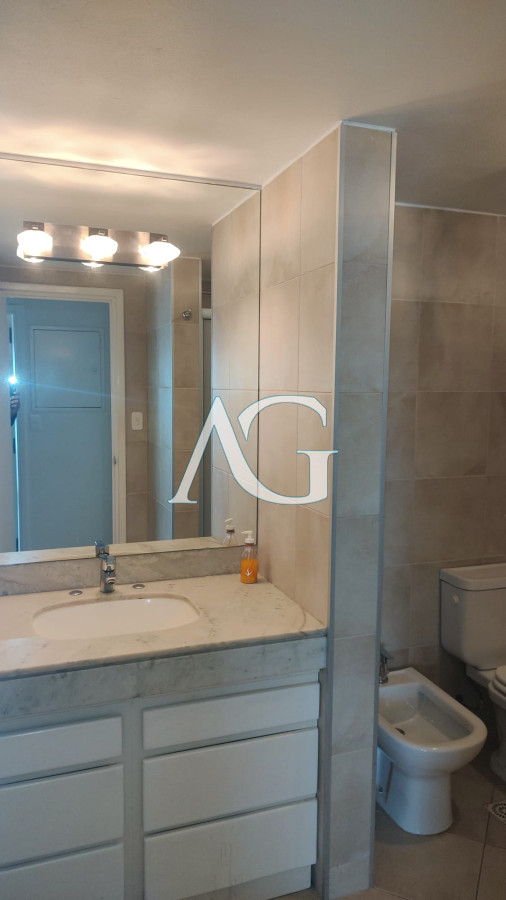 Apartamento ID.39 - Venta 2 dormitorios Peninsula, garage