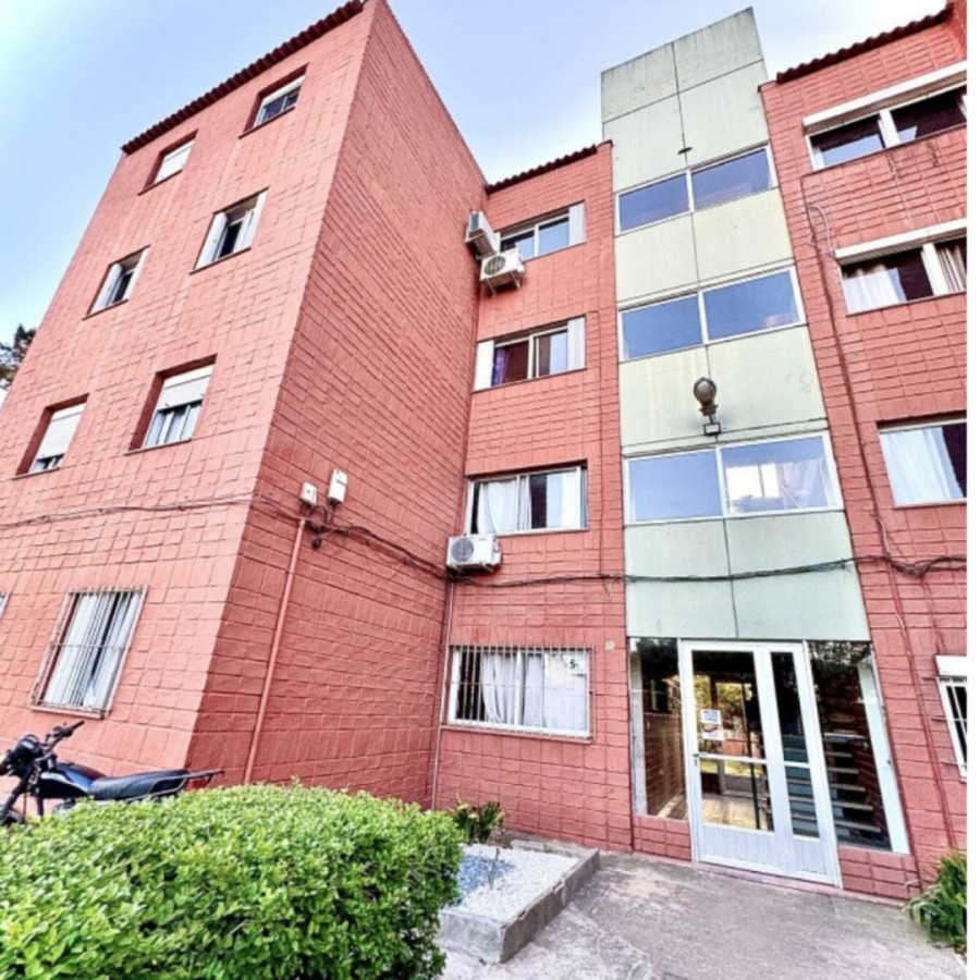 Vendo apartamento B9 4 dormitorios oportunidad