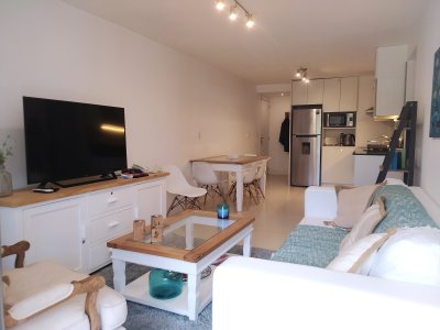 Venta Apartamento 2 Dormitorios garaje y servicios