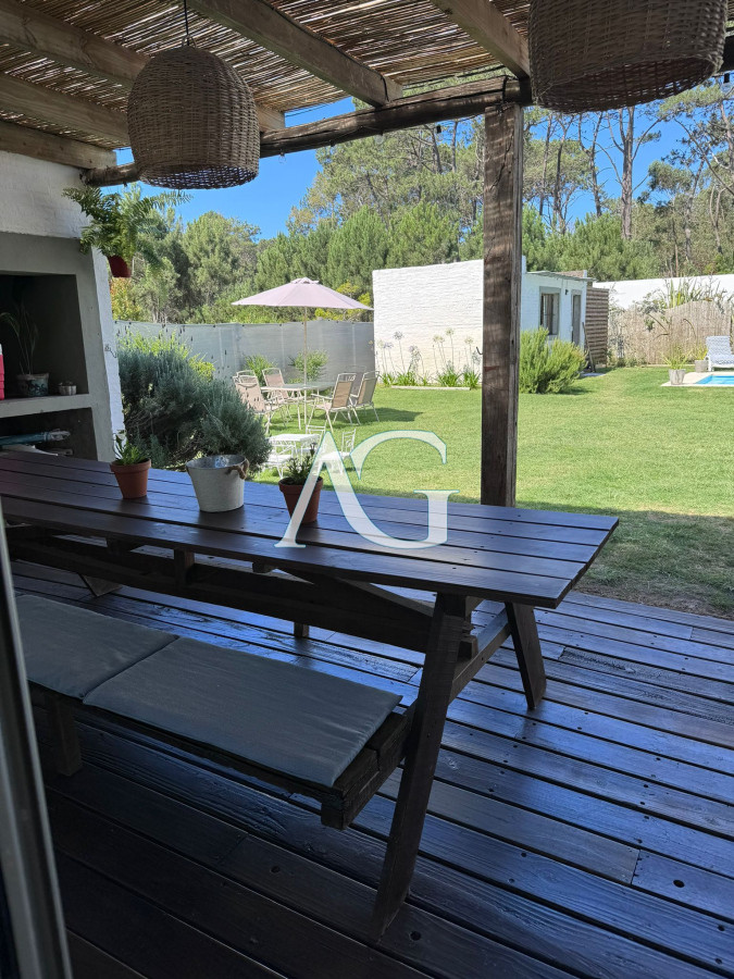 Casa ID.6 - Venta Casa 3 dormitorios La Barra con Piscina