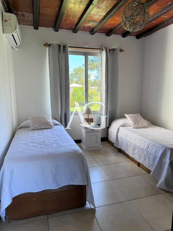 Casa ID.6 - Venta Casa 3 dormitorios La Barra con Piscina