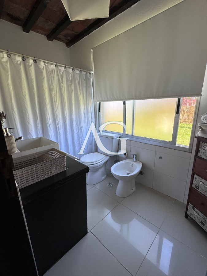 Casa ID.6 - Venta Casa 3 dormitorios La Barra con Piscina