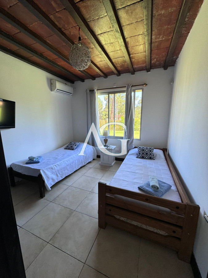 Casa ID.6 - Venta Casa 3 dormitorios La Barra con Piscina
