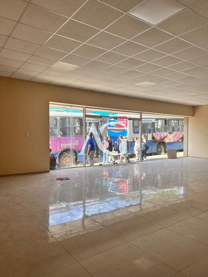 Local Comercial ID.497 - Venta de local Salto centro
