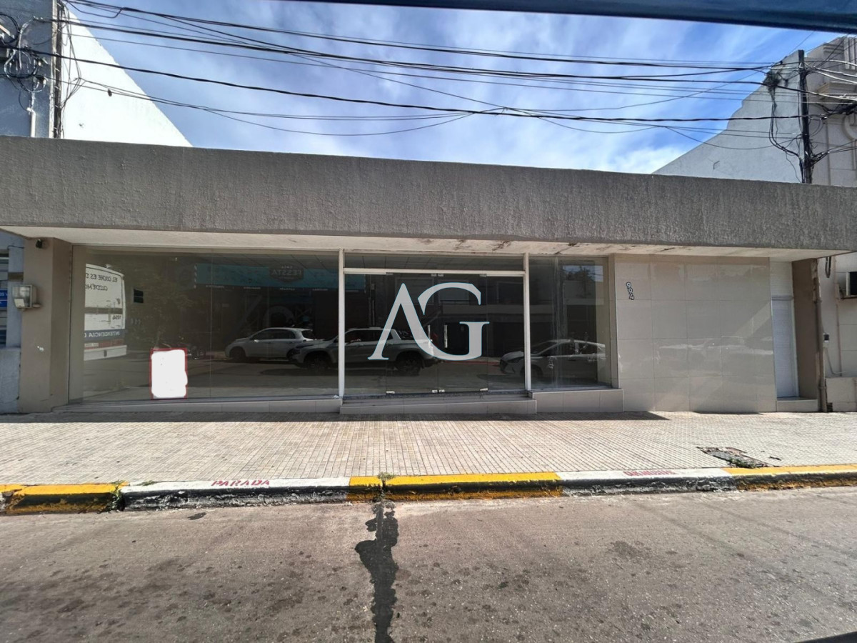 Local Comercial ID.497 - Venta de local Salto centro