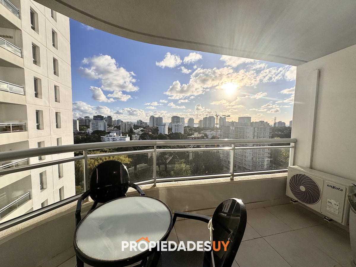 vista parcial al mar