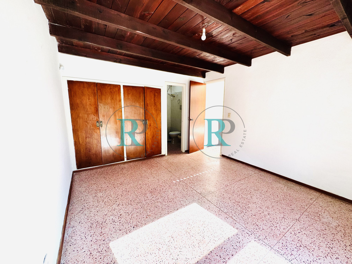 Casa ID.2730 - Venta Casa de 2 dormitorios cerca de playa mansa y servicios. 