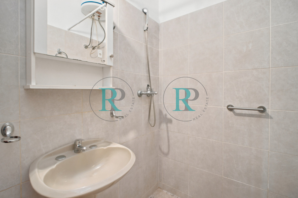 Casa ID.2730 - Venta Casa de 2 dormitorios cerca de playa mansa y servicios. 