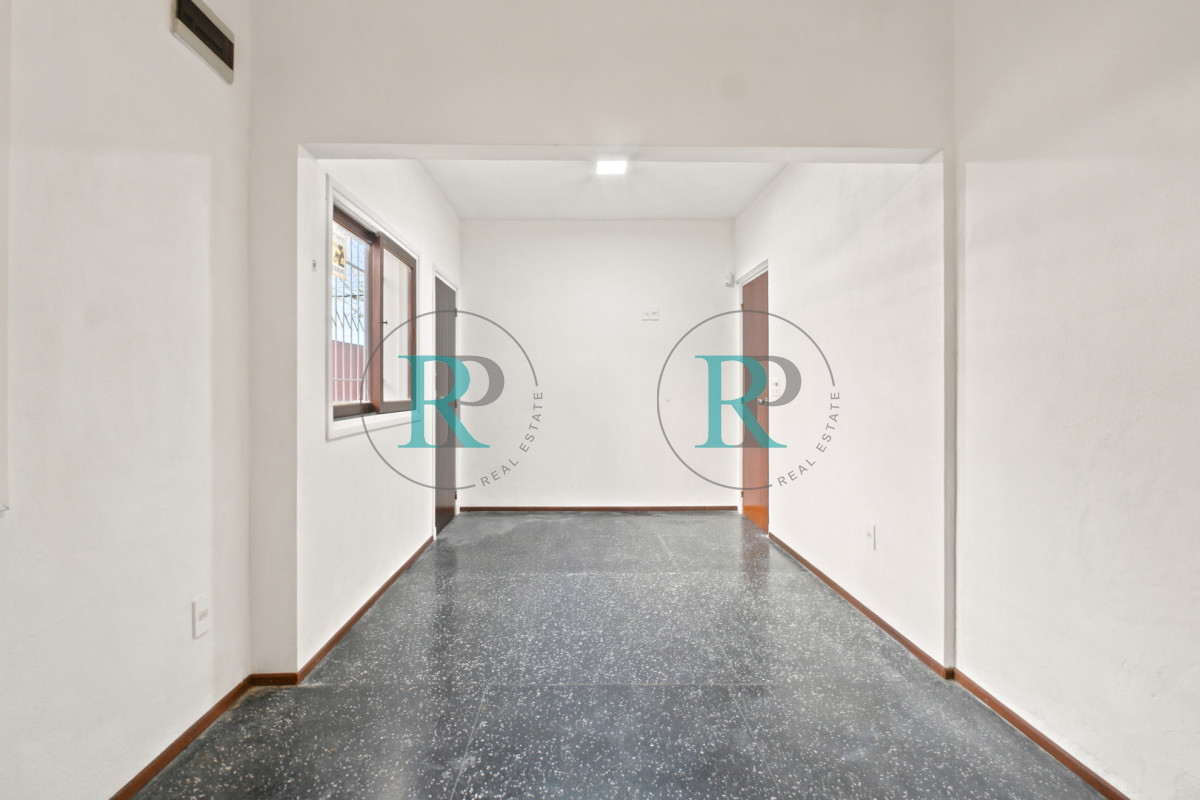 Casa ID.2730 - Venta Casa de 2 dormitorios cerca de playa mansa y servicios. 