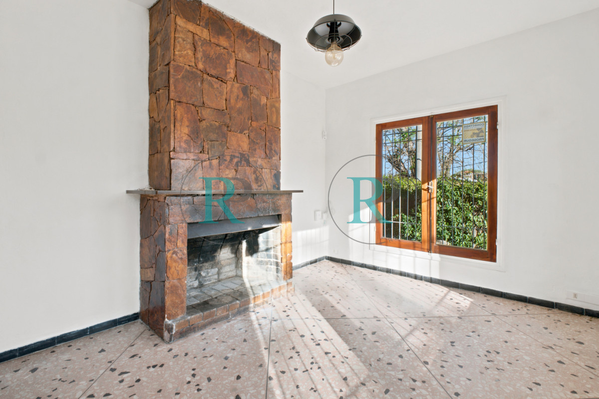 Casa ID.2730 - Venta Casa de 2 dormitorios cerca de playa mansa y servicios. 