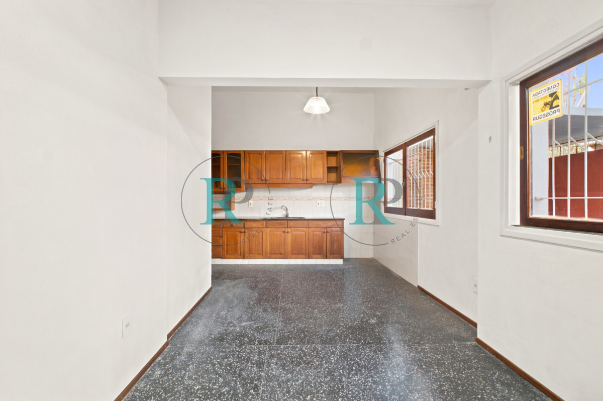 Casa ID.2730 - Venta Casa de 2 dormitorios cerca de playa mansa y servicios. 