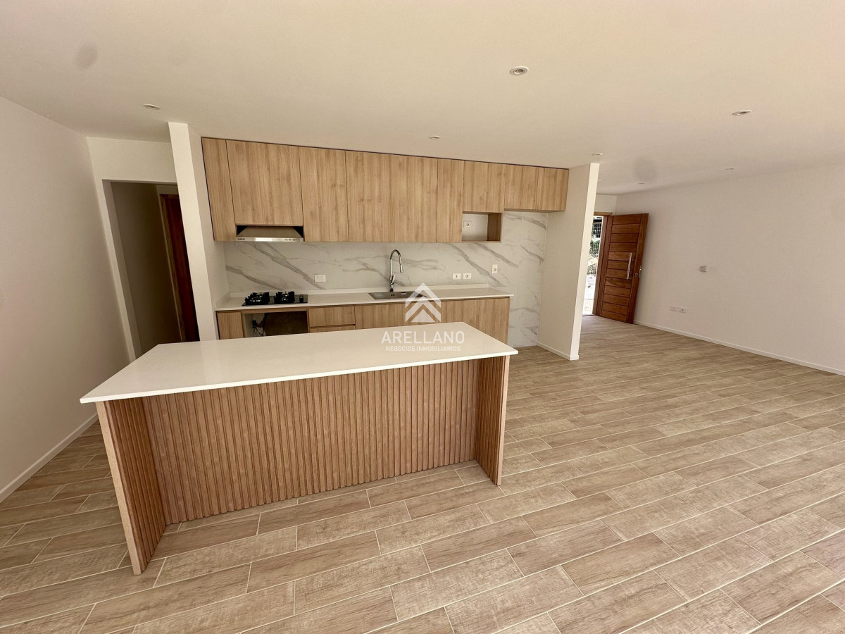 Casa ID.5541 - Venta Casa de 3 dormitorios Ph a estrenar en Jardines de Cordoba