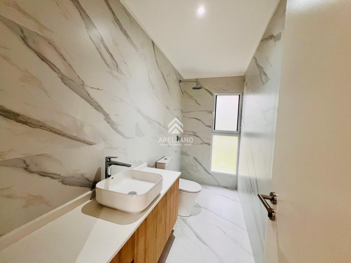 Casa ID.5541 - Venta Casa de 3 dormitorios Ph a estrenar en Jardines de Cordoba