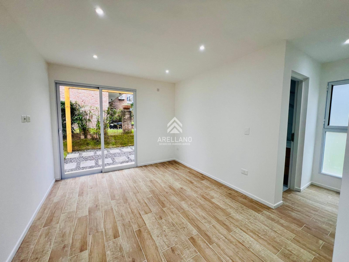 Casa ID.5541 - Venta Casa de 3 dormitorios Ph a estrenar en Jardines de Cordoba