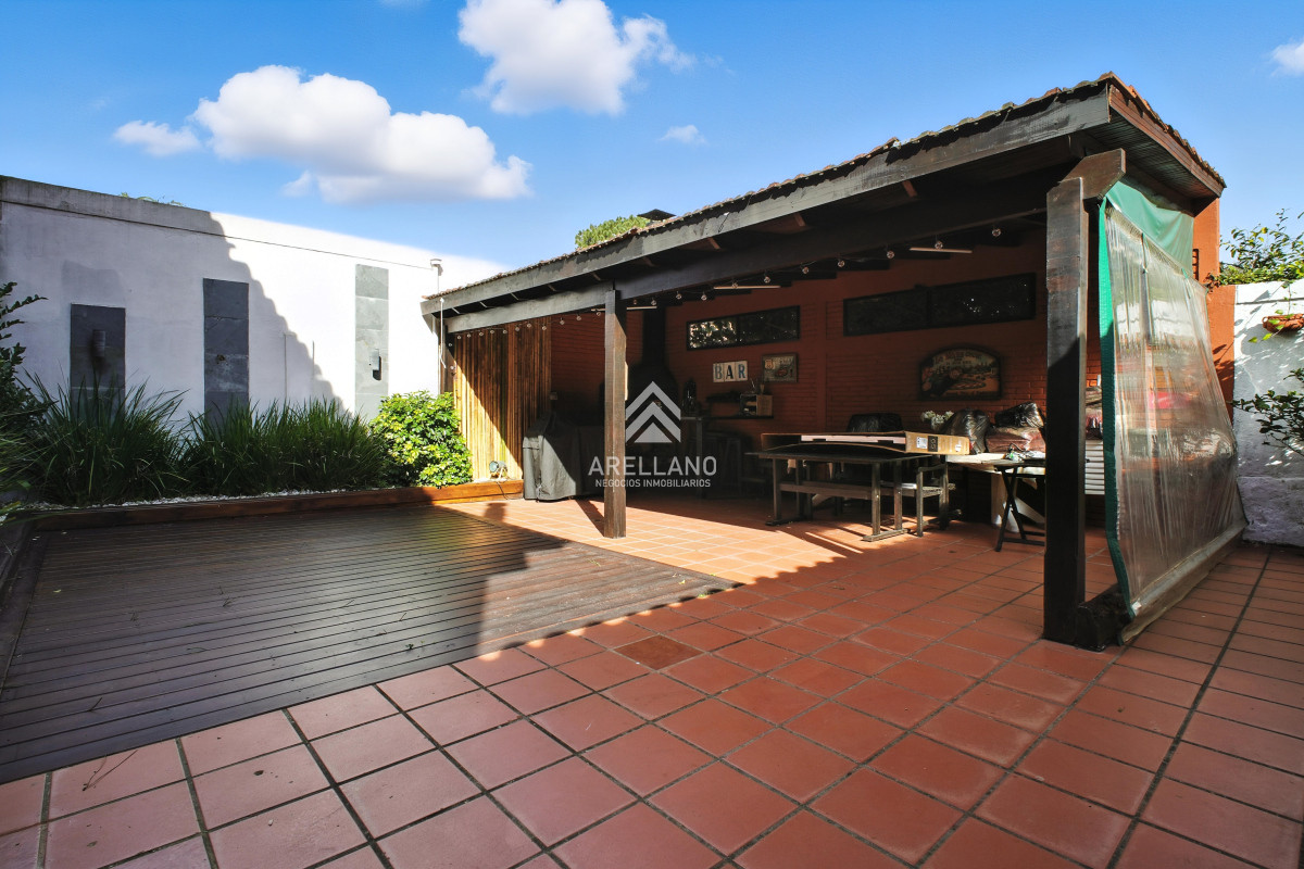 Casa ID.5336 - Casa 4 dorm 5 baños en al mansa, Punta del Este. Ubicación privilegiada