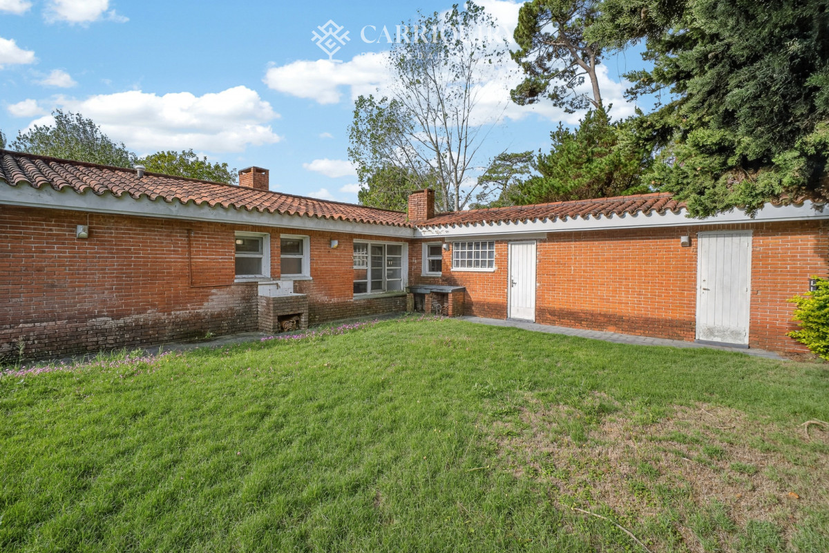 Casa ID.9981 - Casa en venta zona residencial de colegios Cantegril Punta del Este