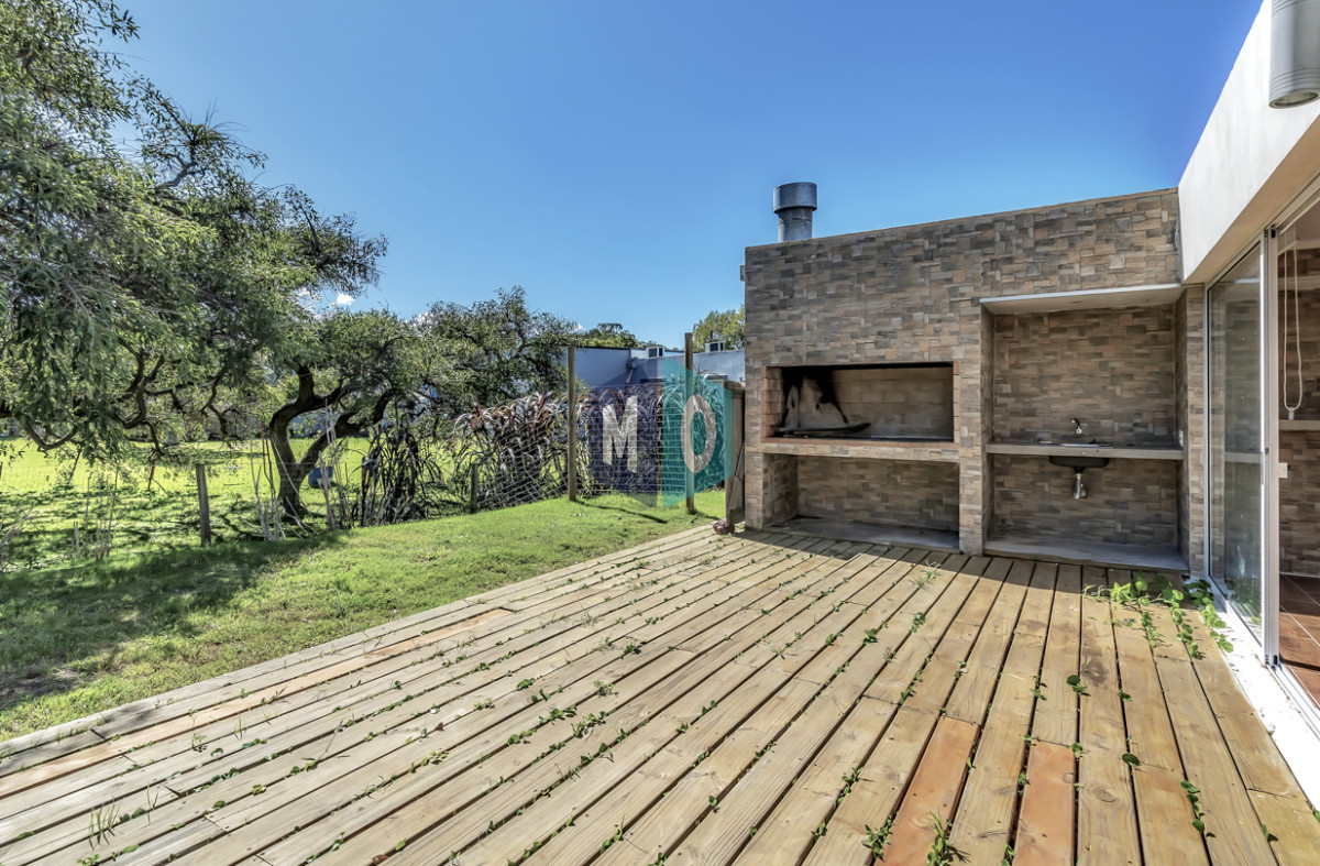 Casa ID.1139 - Venta Casa en barrio privado en Punta Ballena, 3 dormitorios.