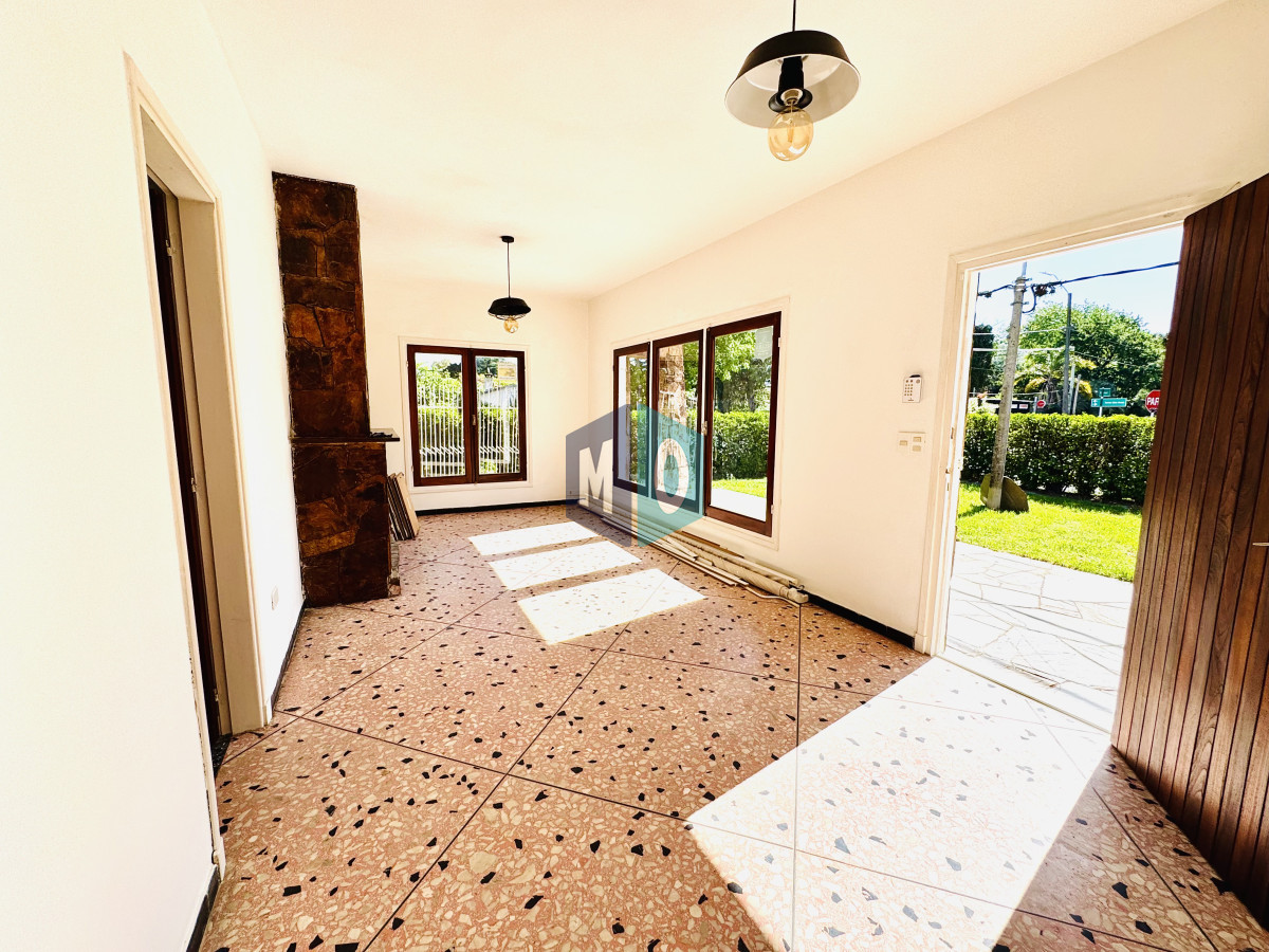 Casa ID.1136 - Venta Casa de 2 dormitorios cerca de playa mansa y servicios. 