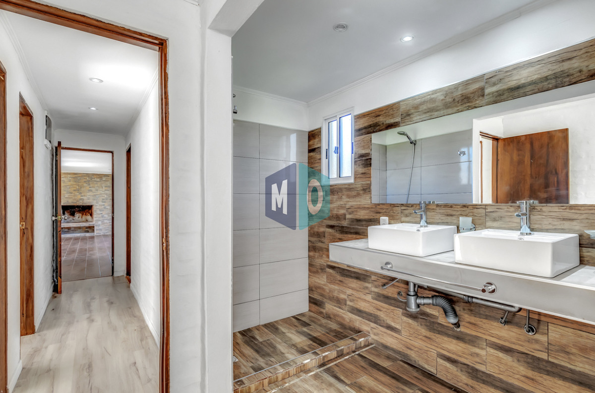 Casa ID.1139 - Venta Casa en barrio privado en Punta Ballena, 3 dormitorios.