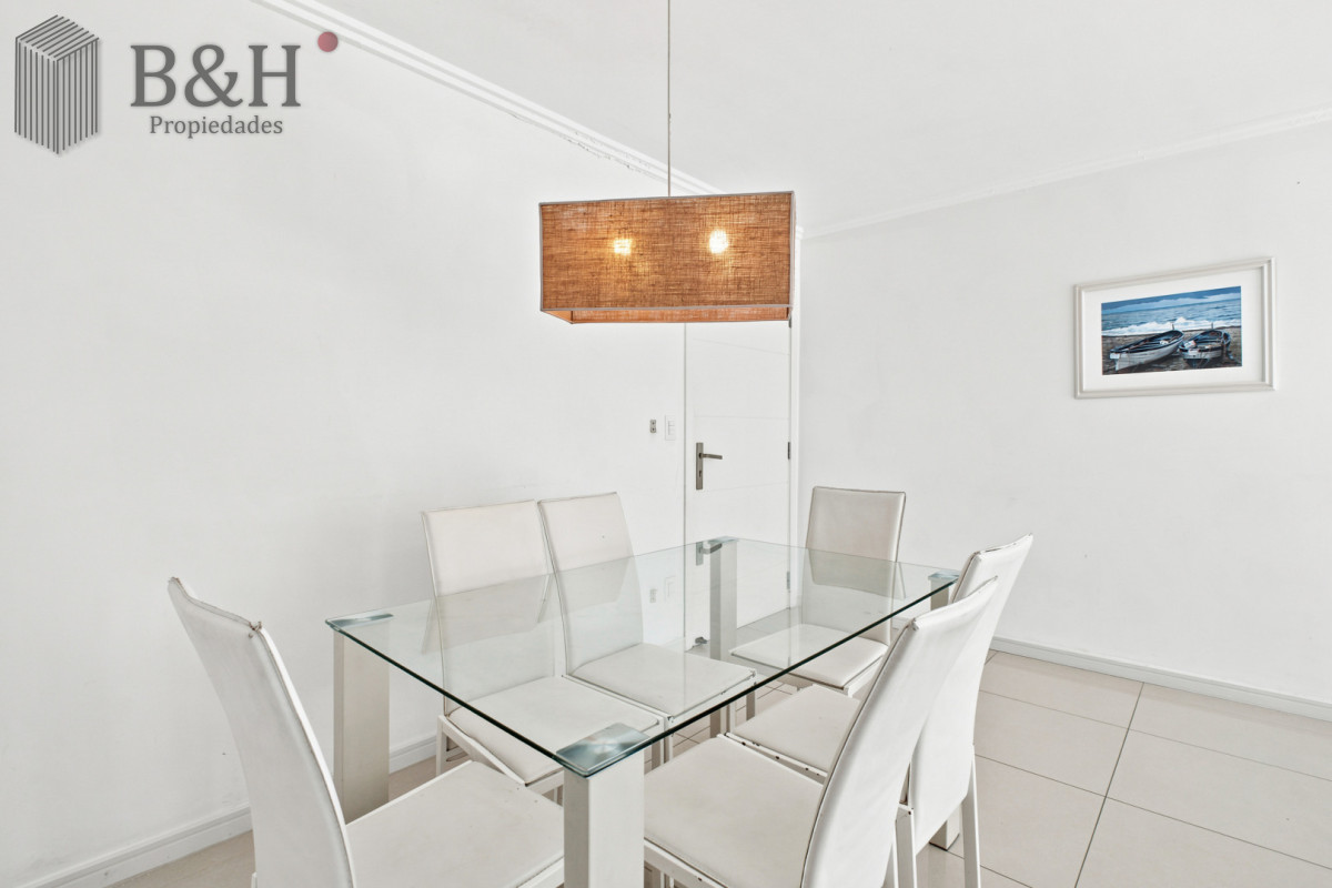 Apartamento ID.7965 - Venta Apartamento Frente al Maren Playa Mansa, 2 suites y Parrillero propio.