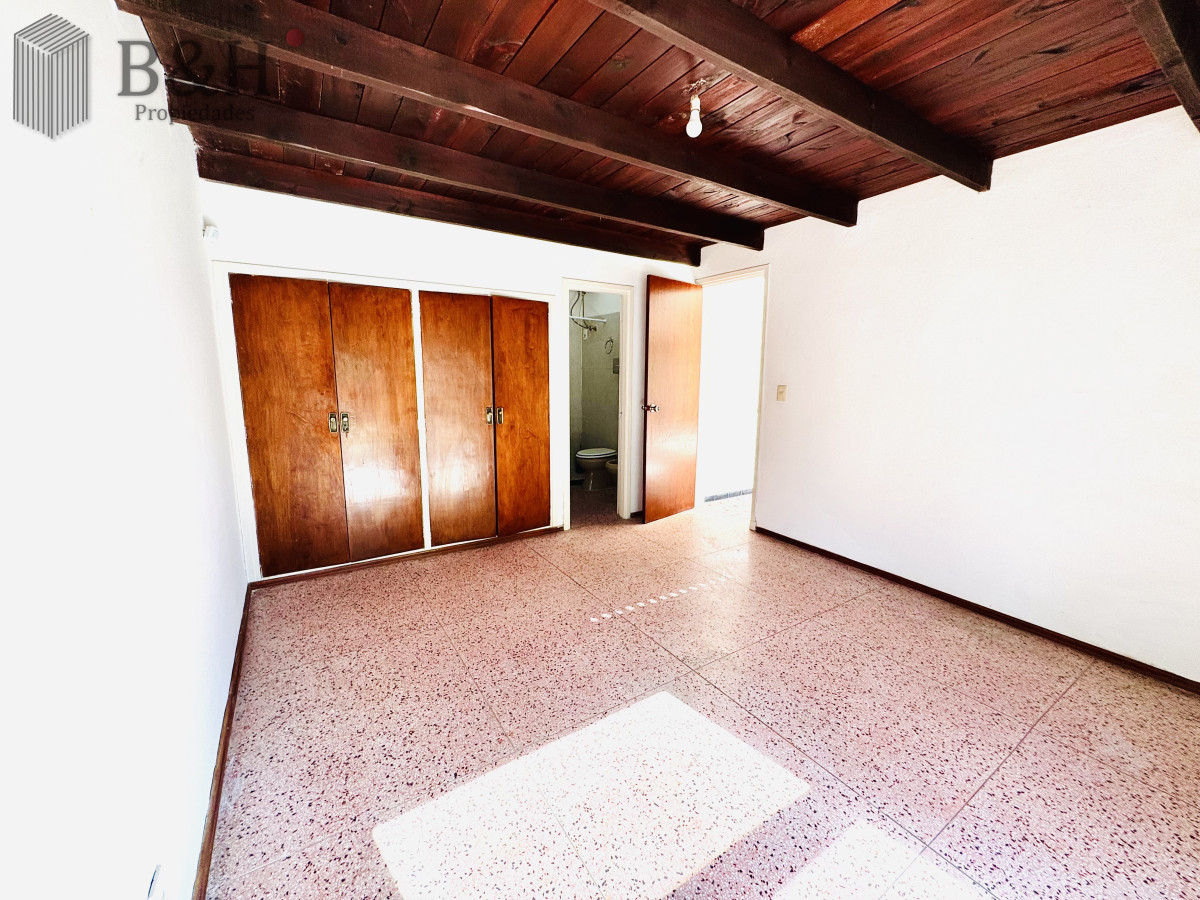 Casa ID.6790 - Venta Casa de 2 dormitorios cerca de playa mansa y servicios. 