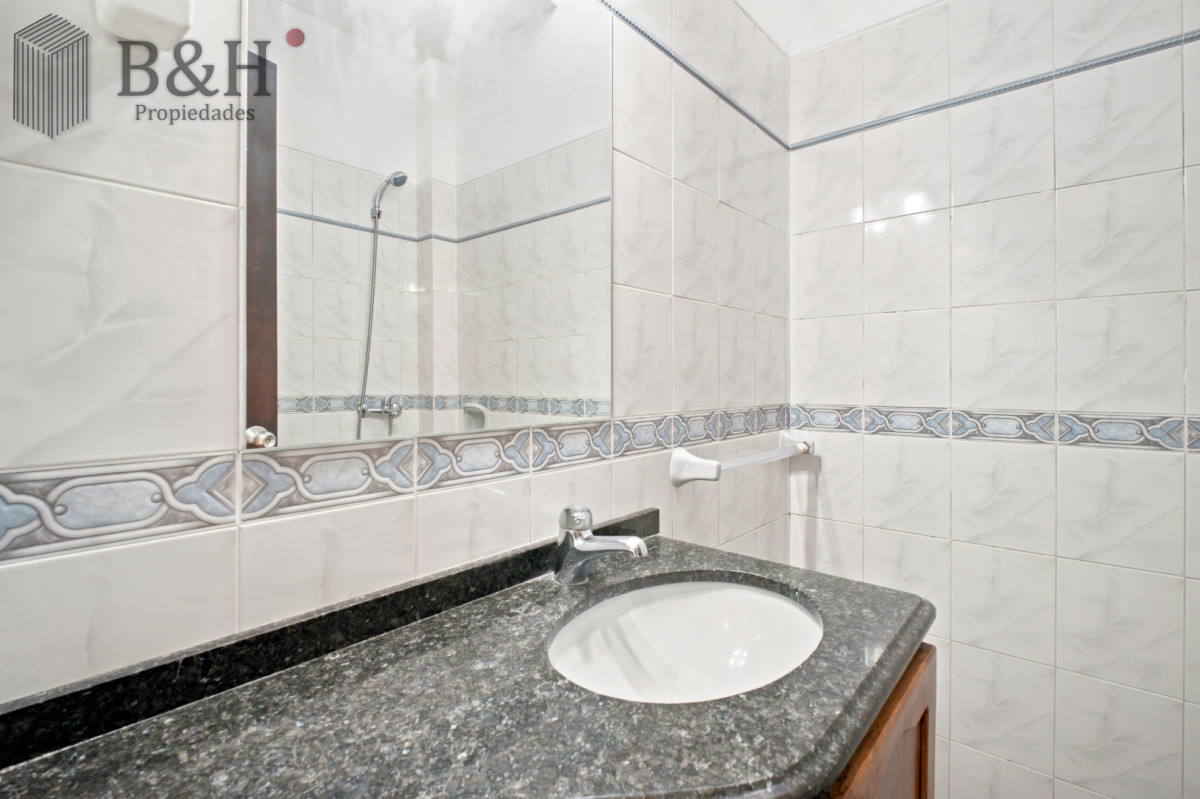 Casa ID.6790 - Venta Casa de 2 dormitorios cerca de playa mansa y servicios. 