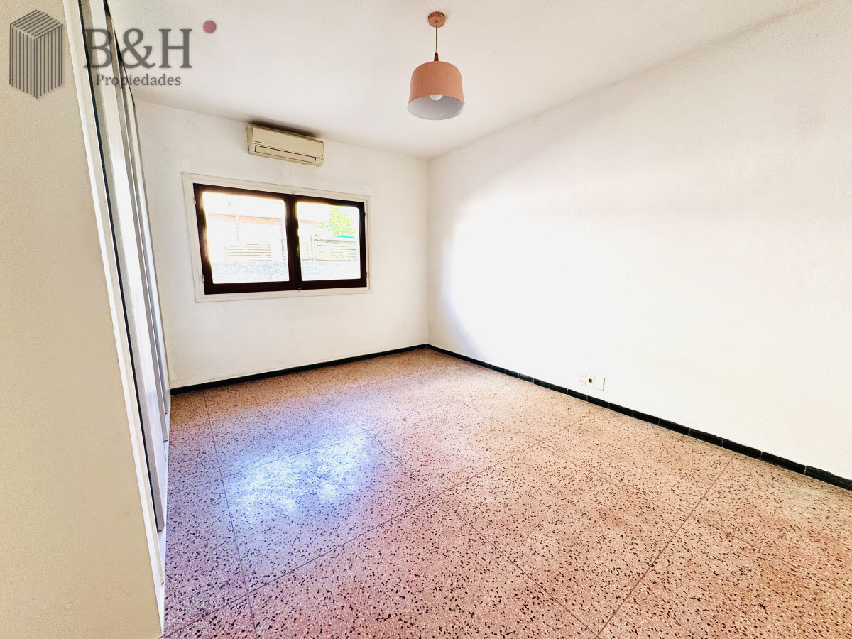 Casa ID.6790 - Venta Casa de 2 dormitorios cerca de playa mansa y servicios. 