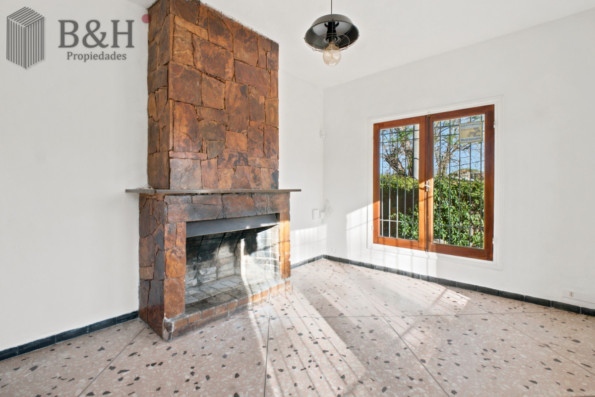 Casa ID.6790 - Venta Casa de 2 dormitorios cerca de playa mansa y servicios. 