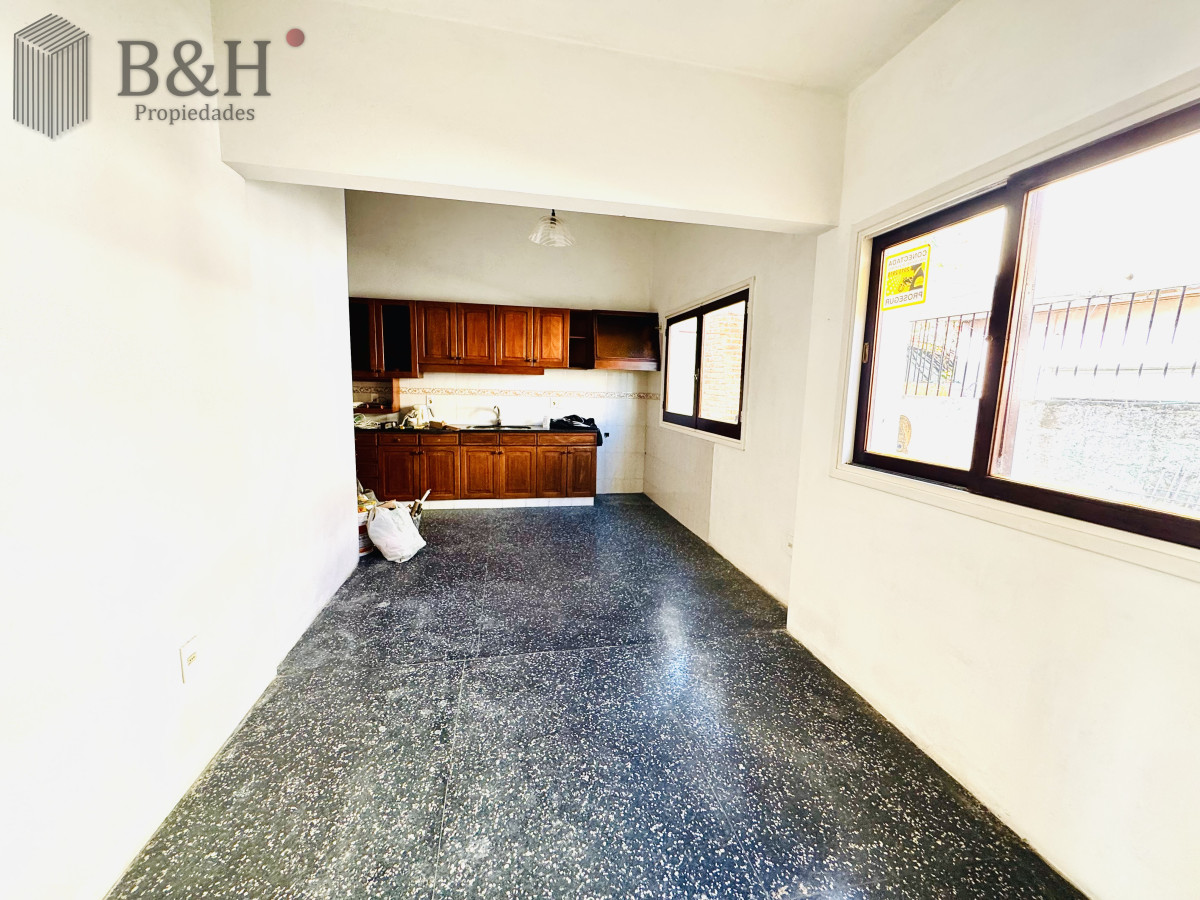 Casa ID.6790 - Venta Casa de 2 dormitorios cerca de playa mansa y servicios. 