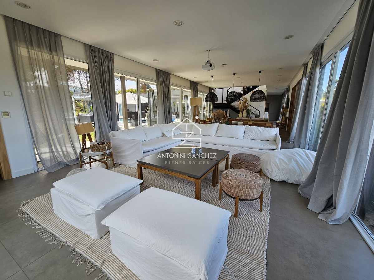 Casa ID.4865 - Increíble casa en Barrio Privado en Jose Ignacio 5 dormitorios
