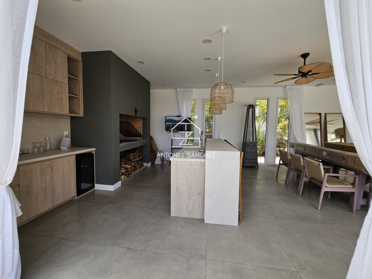 Casa ID.4865 - Increíble casa en Barrio Privado en Jose Ignacio 5 dormitorios