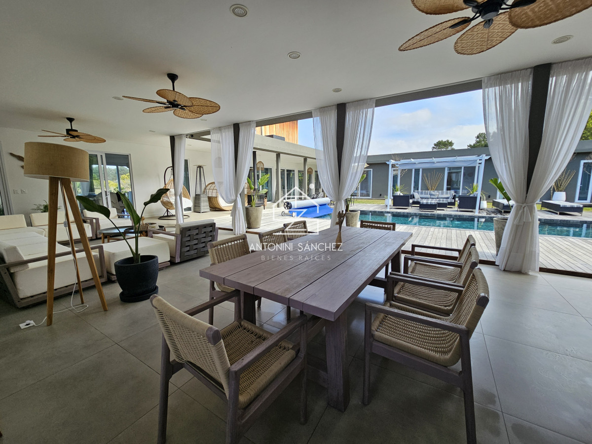 Casa ID.4865 - Increíble casa en Barrio Privado en Jose Ignacio 5 dormitorios