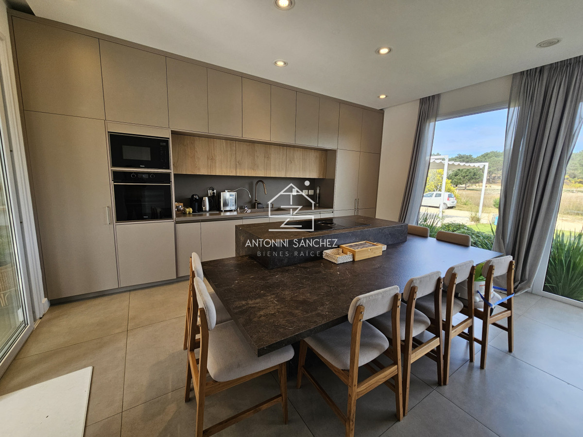 Casa ID.4865 - Increíble casa en Barrio Privado en Jose Ignacio 5 dormitorios