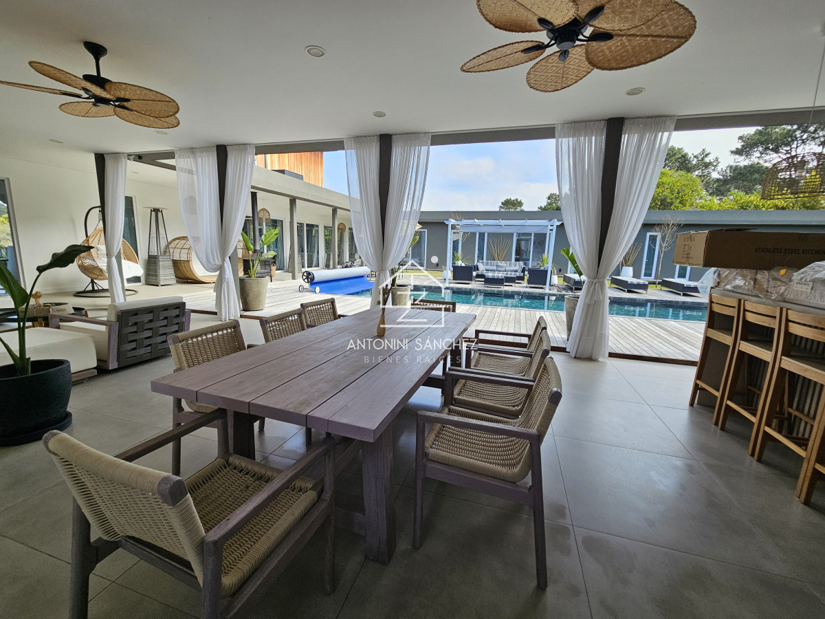 Casa ID.4865 - Increíble casa en Barrio Privado en Jose Ignacio 5 dormitorios