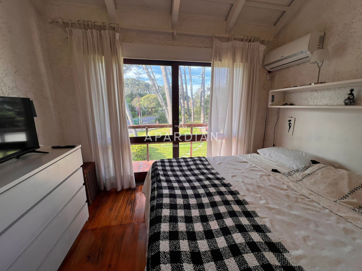 Apartamento ID.21098725 - VENTA APTO DUPLEX DE 2 DORMITORIOS EN PUNTA DEL ESTE