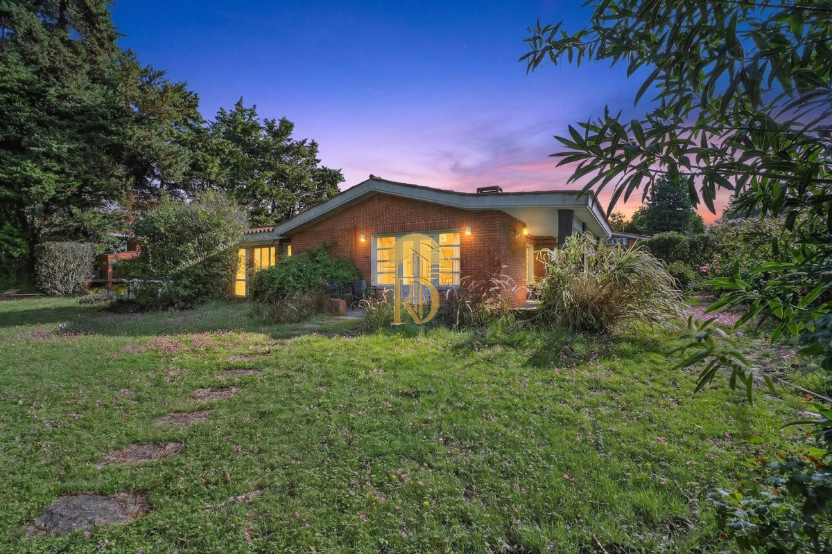 Casa en venta zona residencial de colegios Cantegril Punta del Este -id-778