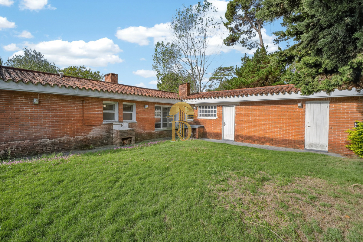 Casa en venta zona residencial de colegios Cantegril Punta del Este -id-778-18
