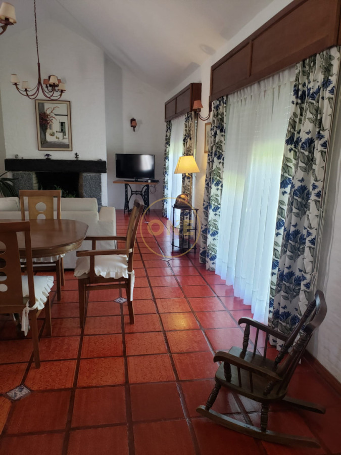 Casa ID.2407 - VENTA DE CASA DE 3 DORMITORIOS, PISCINA, EN MARLY, PUNTA DEL ESTE