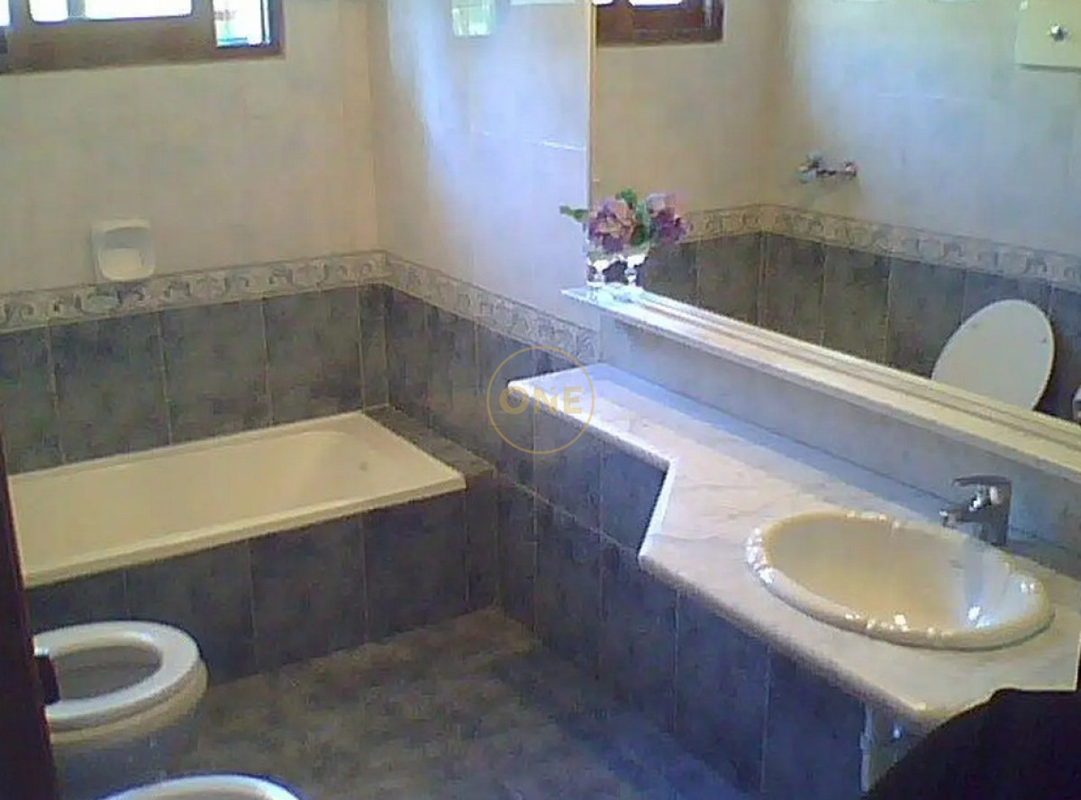 Casa ID.2407 - VENTA DE CASA DE 3 DORMITORIOS, PISCINA, EN MARLY, PUNTA DEL ESTE