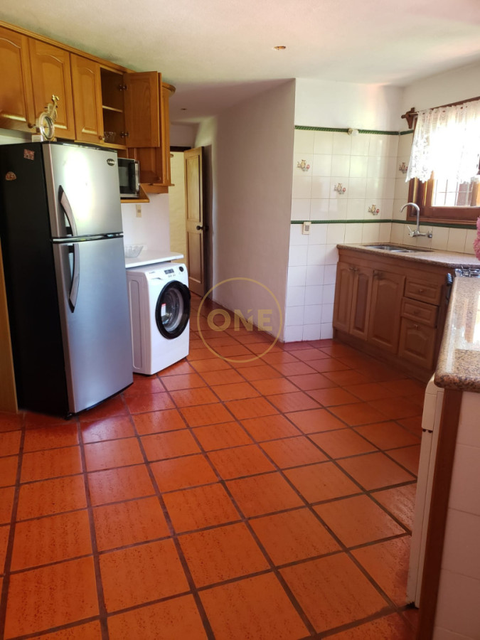 Casa ID.2407 - VENTA DE CASA DE 3 DORMITORIOS, PISCINA, EN MARLY, PUNTA DEL ESTE