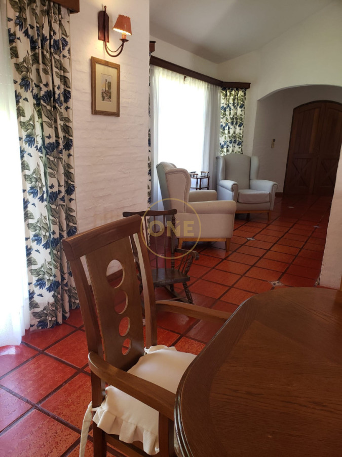 Casa ID.2407 - VENTA DE CASA DE 3 DORMITORIOS, PISCINA, EN MARLY, PUNTA DEL ESTE